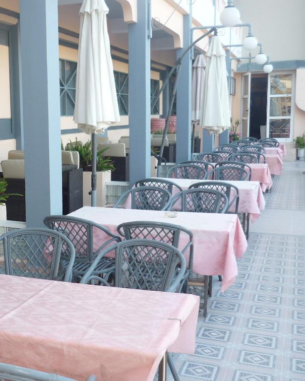 Rainbow Hotel Rhodes City Buitenkant foto