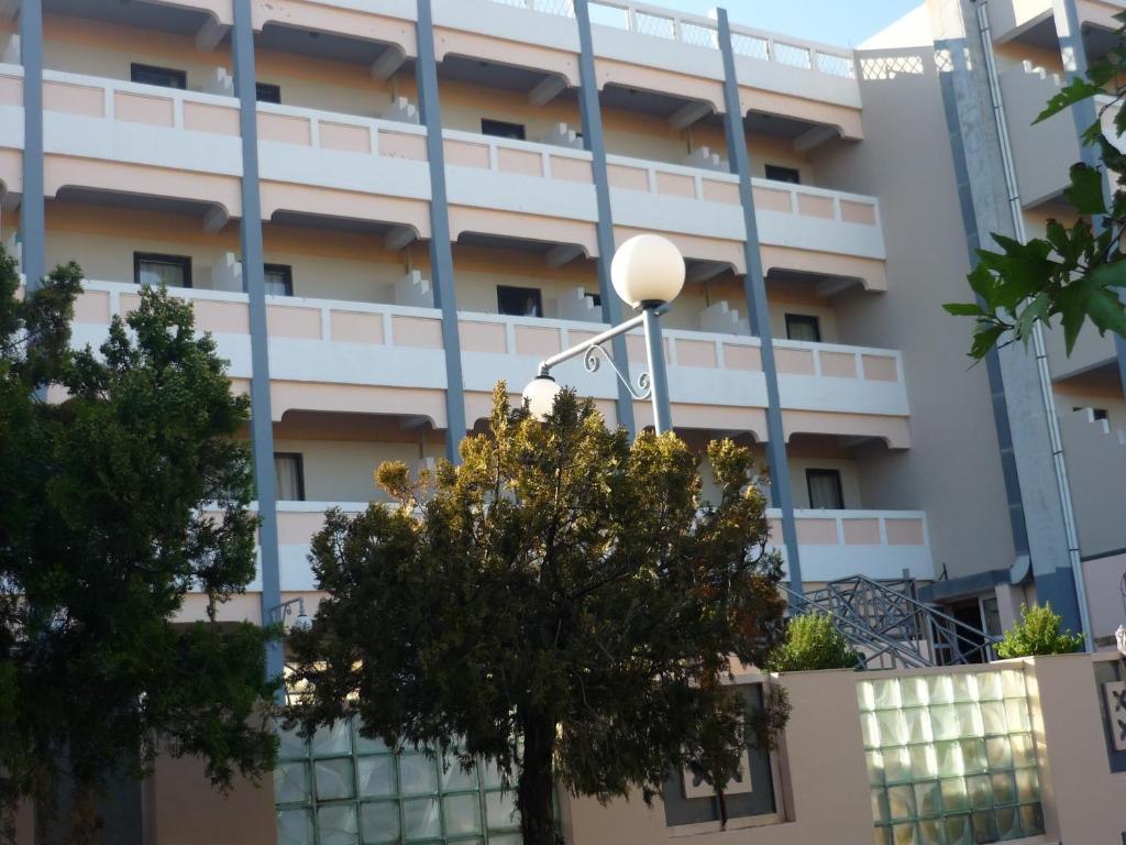 Rainbow Hotel Rhodes City Buitenkant foto